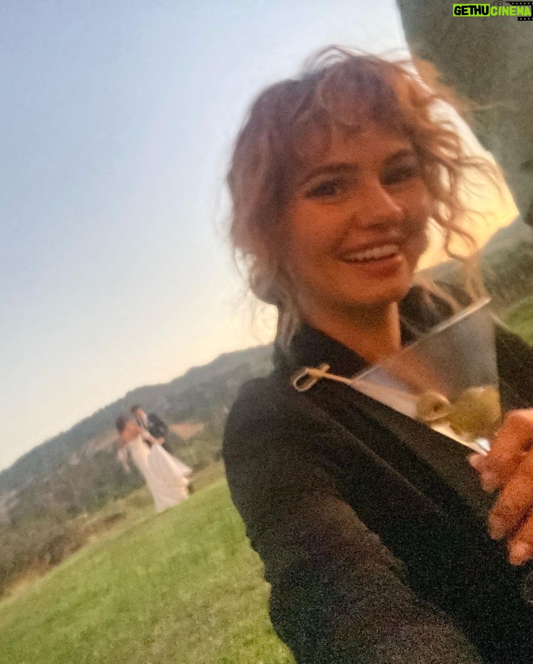Debby Ryan Instagram - Sarah & Wells 🥰🥹 Your love is so worth celebrating; I could say so much about how incredibly special you two are, and even better together. I wept and danced all night. What a sick, thoughtful wedding! At long last — and may you last forever. Husband and Wife Time