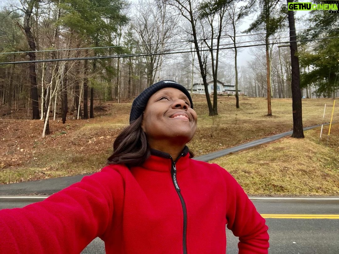 Deborah Roberts Instagram - Saturday sigh… #breathe