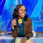 Deborah Roberts Instagram - Fabulous Friday finale. Not sure it’s possible to have more fun than we did @goodmorningamerica today, celebrating the home stretch to #christmas Ugly sweaters and a touching holiday song from the lovely @brandy from her new album. Now time to finish up the last minute shopping! Are you ready?