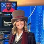 Deborah Roberts Instagram - Fabulous Friday finale. Not sure it’s possible to have more fun than we did @goodmorningamerica today, celebrating the home stretch to #christmas Ugly sweaters and a touching holiday song from the lovely @brandy from her new album. Now time to finish up the last minute shopping! Are you ready?