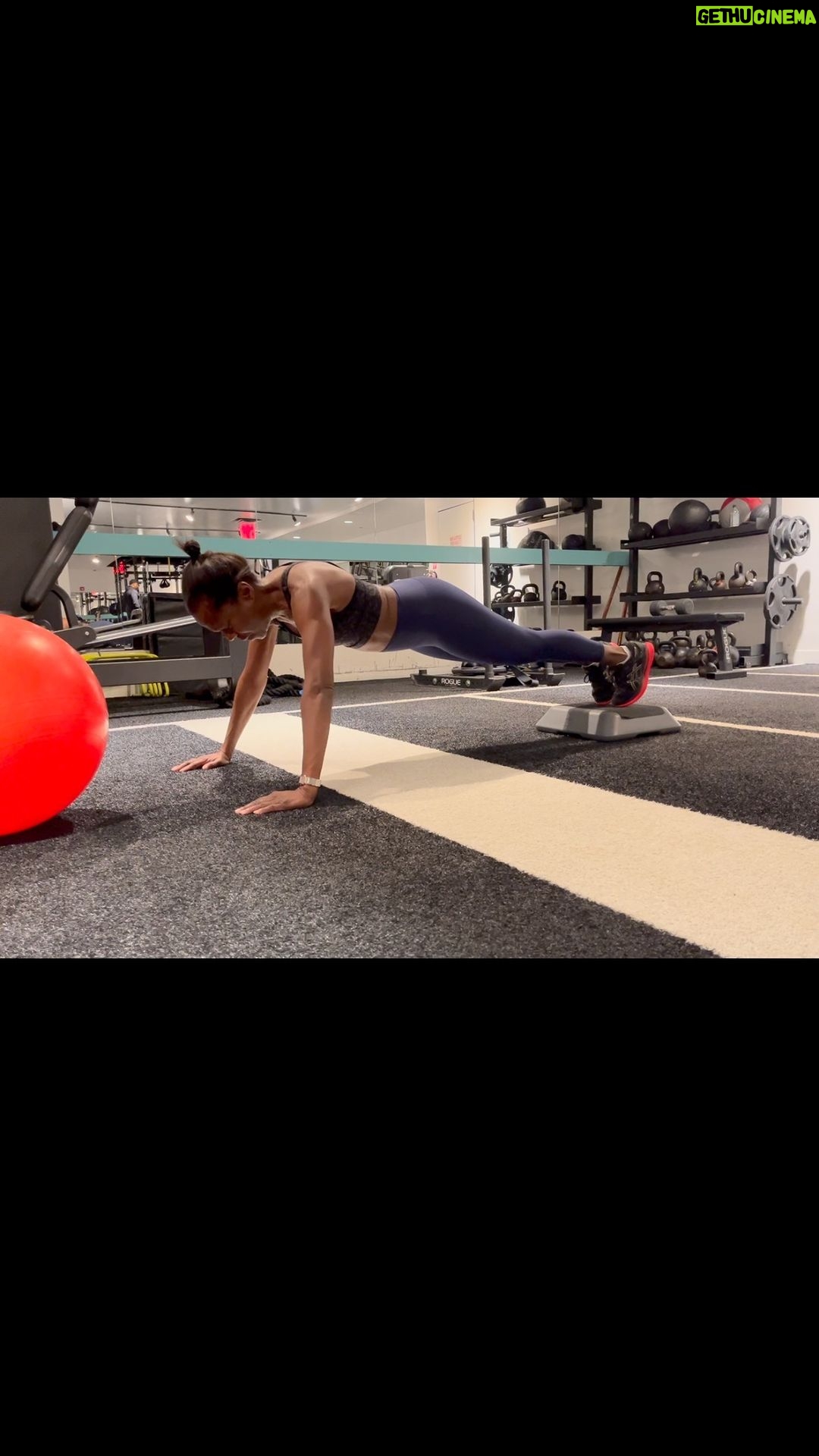 Deborah Roberts Instagram - New week. New push!