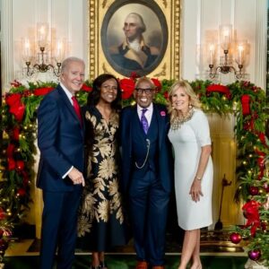 Deborah Roberts Instagram - It’s always an honor and a privilege to be invited to celebrate the holiday magic and wonder at the people’s house. A little girl from Georgia and a kid from Queens …
#humbled #grateful