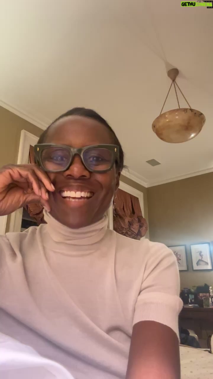 Deborah Roberts Instagram - NYC marathon relay with @abcnews team, just hours away!