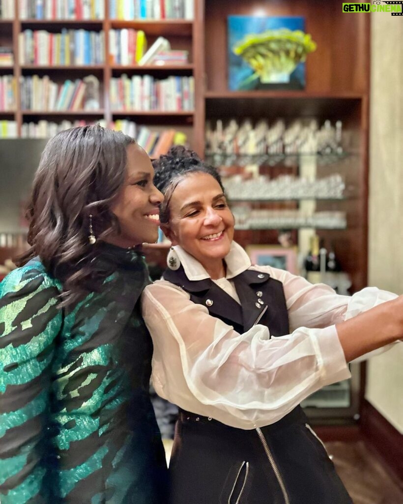 Deborah Roberts Instagram - The only thing more fun than posing and hanging out with Carol Sutton Lewis is sharing ideas with her about life lessons, parenting and how teachers have inspired students. We discuss my book Lessons Learned and Cherished: The Teacher Who Changed My Life and so much more on her fabulous podcast, Ground Control Parenting. Come on by. You can find the episode on Apple Podcasts, Spotify or the @groundcontrolparenting website! #GroundControlParenting #GCPPodcast