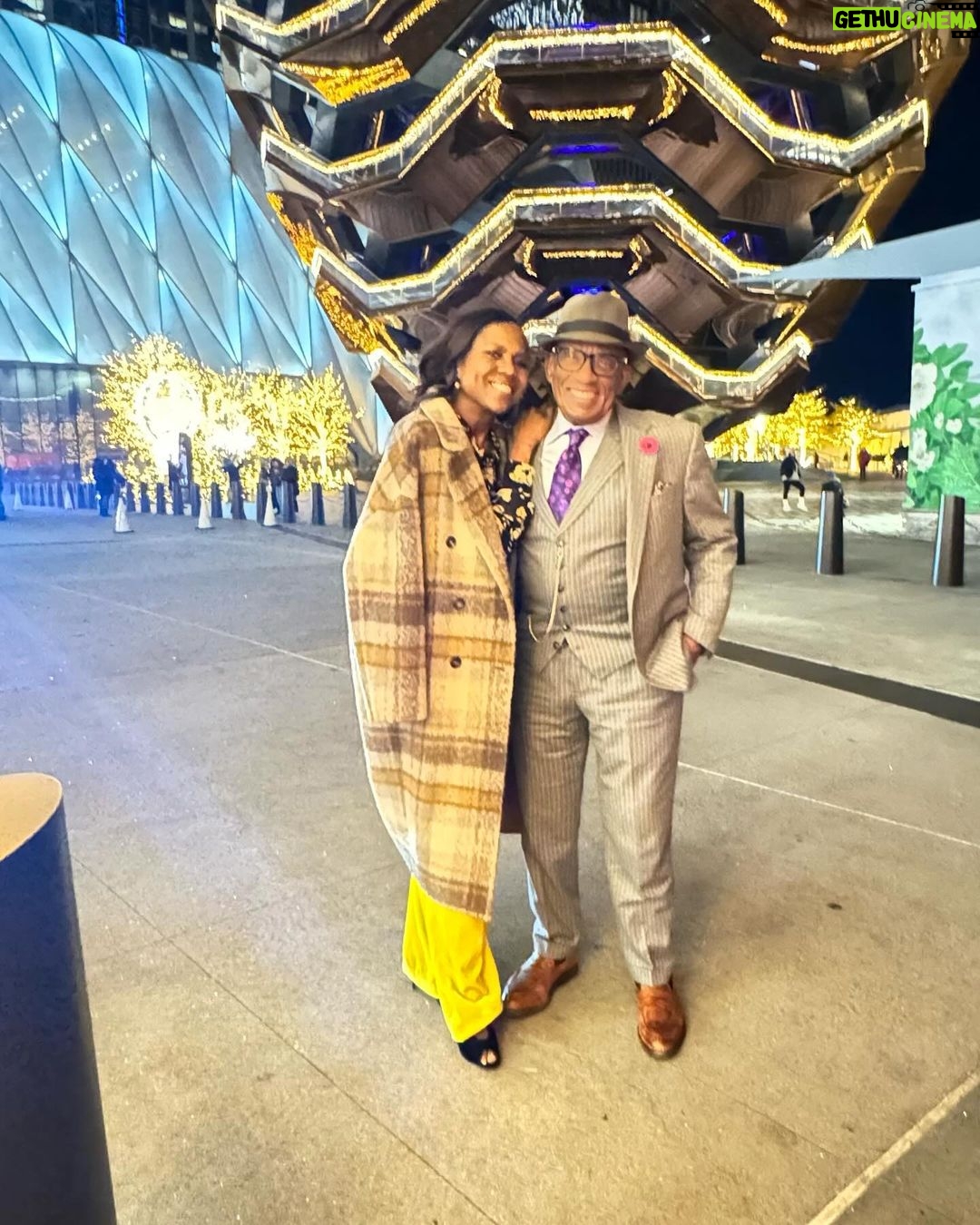 Deborah Roberts Instagram - When you step out on the Edge to join a discussion about the media and how we can help end body shaming and weight stigma. Thanks @mediaempathyorg for inviting me to participate with an esteemed group including @alroker #empathy #positivity The Edge, Hudson Yards