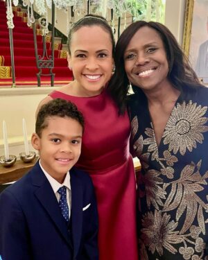 Deborah Roberts Instagram - What a beautiful night…feeling the sparkle and brightness of the season. Always a privilege to step inside these doors. And this year’s theme of #magic #wonder and #joy sure resonated. #christmastime