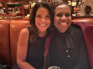 Deborah Roberts Instagram - When you go out for dinner with your favorite college student at your favorite spot…and so many friends appear, it’s a moment of #thanksgiving even before the big day. Thanks for the warmth @nellcan