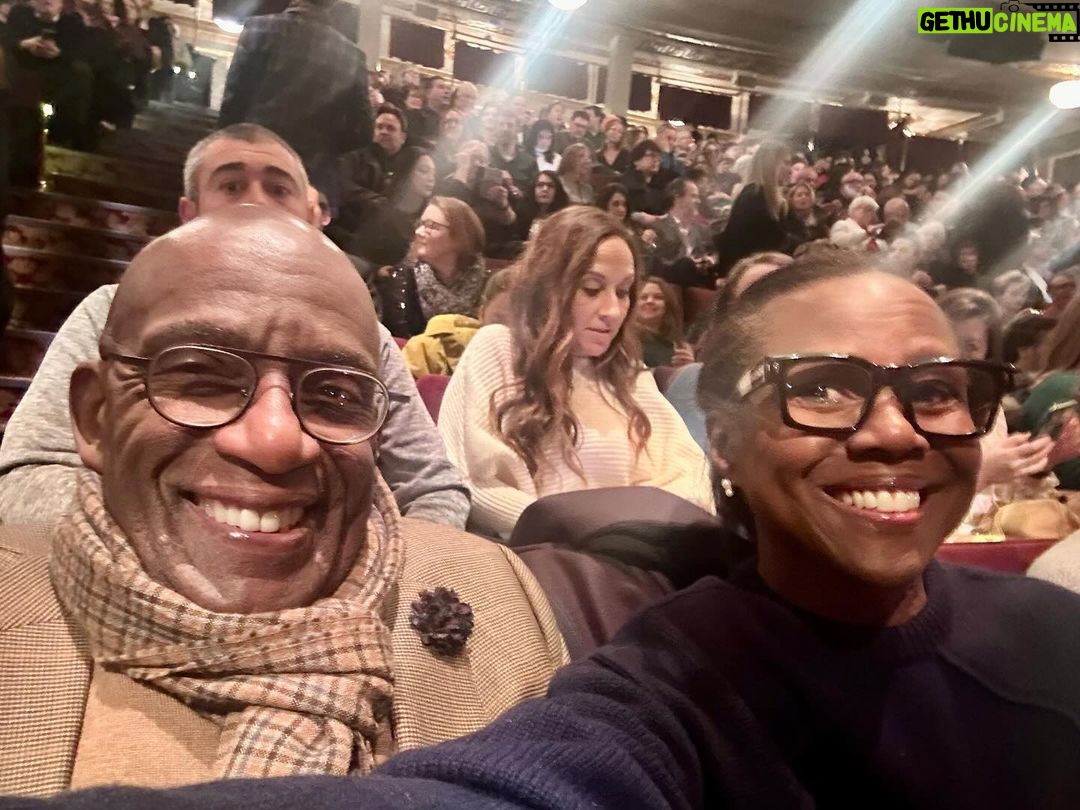 Deborah Roberts Instagram - Monday #mood Hamilton still dazzles all these years later. What a joy to come back again to this mesmerizing show for the final performance of @mig.cervantes who starred in the show for seven years. That’s more than 200 days of performances 24/7 according to the brilliant creator @lin_manuel told us after a standing ovation. Only Hamilton himself inhabited the persona longer. Congrats to the talented Miguel and his lovely family who cheered on his breathtaking performance. We thought the crowd would never let him leave the stage. What a run! Thanks for including us in this moment! Back to singing In The Room where it Happens! Also a big congrats to @alysha_des who finished her run as Eliza. And @thaynejasperson who keeps going and going! @hamiltonmusical Shubert Theater on Broadway