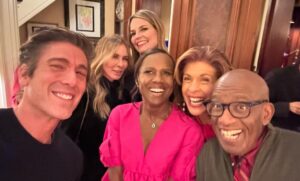 Deborah Roberts Instagram - The sparkle of the holiday season … festive…joyous…exhilarating…and not for the faint of heart.