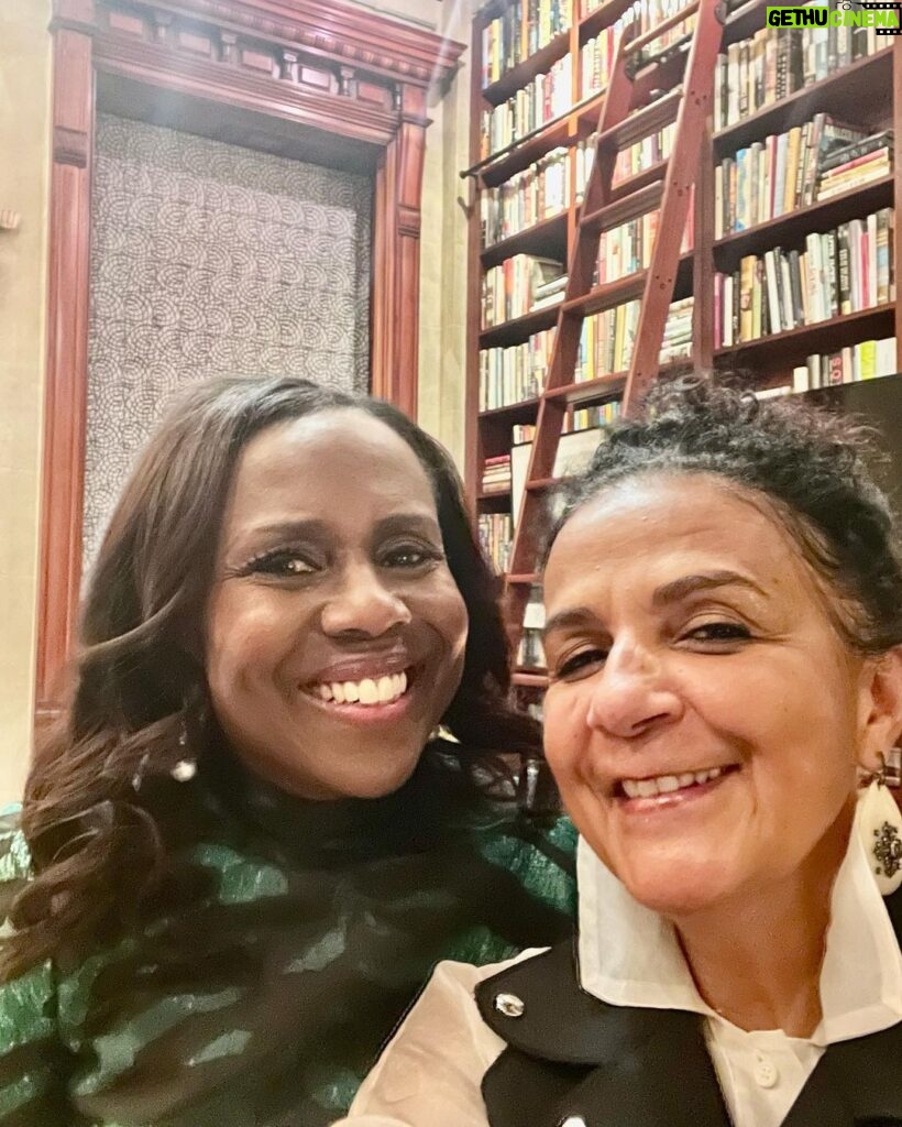 Deborah Roberts Instagram - The only thing more fun than posing and hanging out with Carol Sutton Lewis is sharing ideas with her about life lessons, parenting and how teachers have inspired students. We discuss my book Lessons Learned and Cherished: The Teacher Who Changed My Life and so much more on her fabulous podcast, Ground Control Parenting. Come on by. You can find the episode on Apple Podcasts, Spotify or the @groundcontrolparenting website! #GroundControlParenting #GCPPodcast