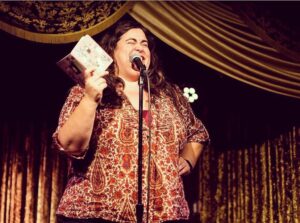 Debra DiGiovanni Instagram - Hello. Here’s a pic from better times. I still do comedy, btw. I’m just working on some Debra healing at the moment. I will see you all soon. ♥️ (I miss you) 📸: @nickgast
