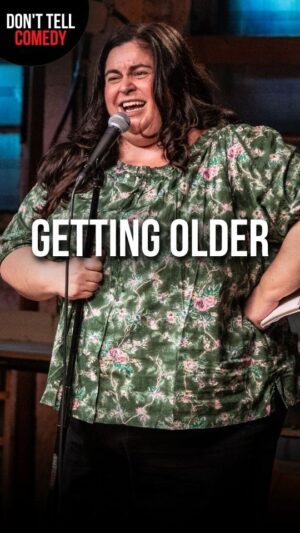 Debra DiGiovanni Instagram - “Getting Older” 🎤: @debradg 

📍: @zeno.space | #donttellcomedy #debradigiovanni #standup #comedyreels #funny #gettingolder #aging