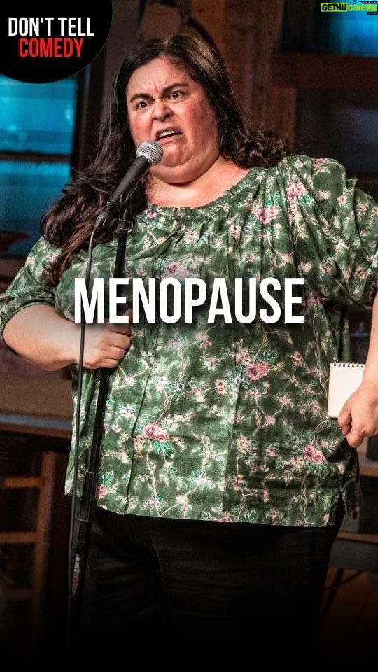 Debra DiGiovanni Instagram - “Menopause” 🎤: @debradg 📍: @zeno.space | #donttellcomedy #debradigiovanni #standup #comedy #menopause #womenshealth