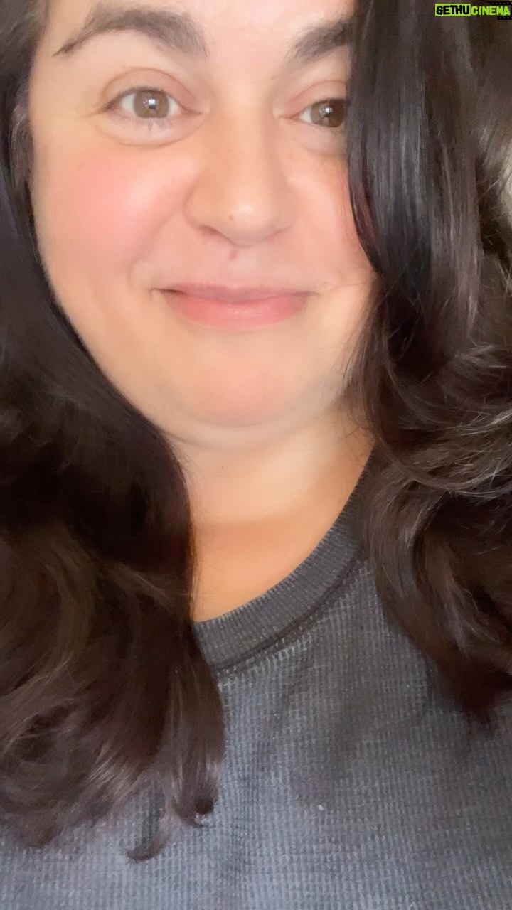 Debra DiGiovanni Instagram - THIS SUNDAY I NEED YOUR CUTE ASS IN THE SEATS!! (Also - pardon the pimple!) #album #standupcomedy