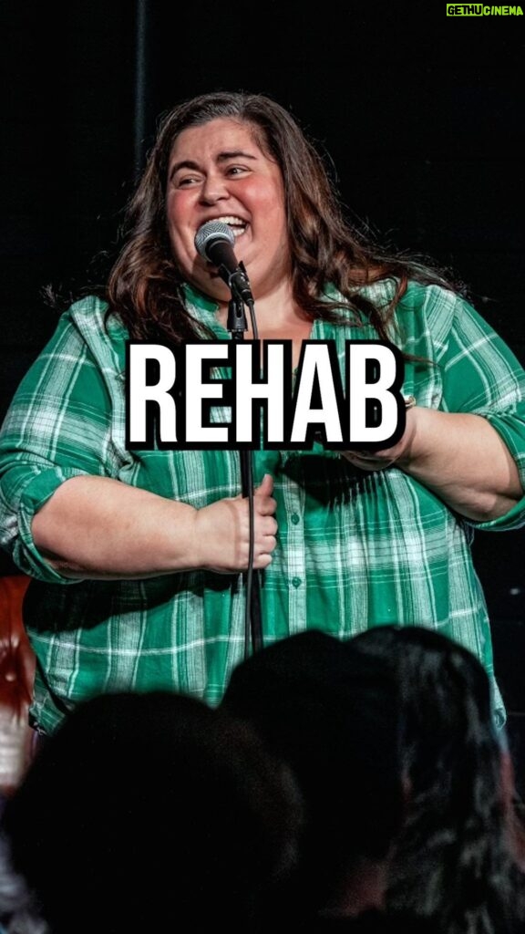 Debra DiGiovanni Instagram - “Rehab” 🎤: @debradg on “getting ready for her new life” 📍: @donttelllosangeles 🤝: @nudgetext #lacomedy #liveevents #nudgetext #donttellcomedy Hollywood, California