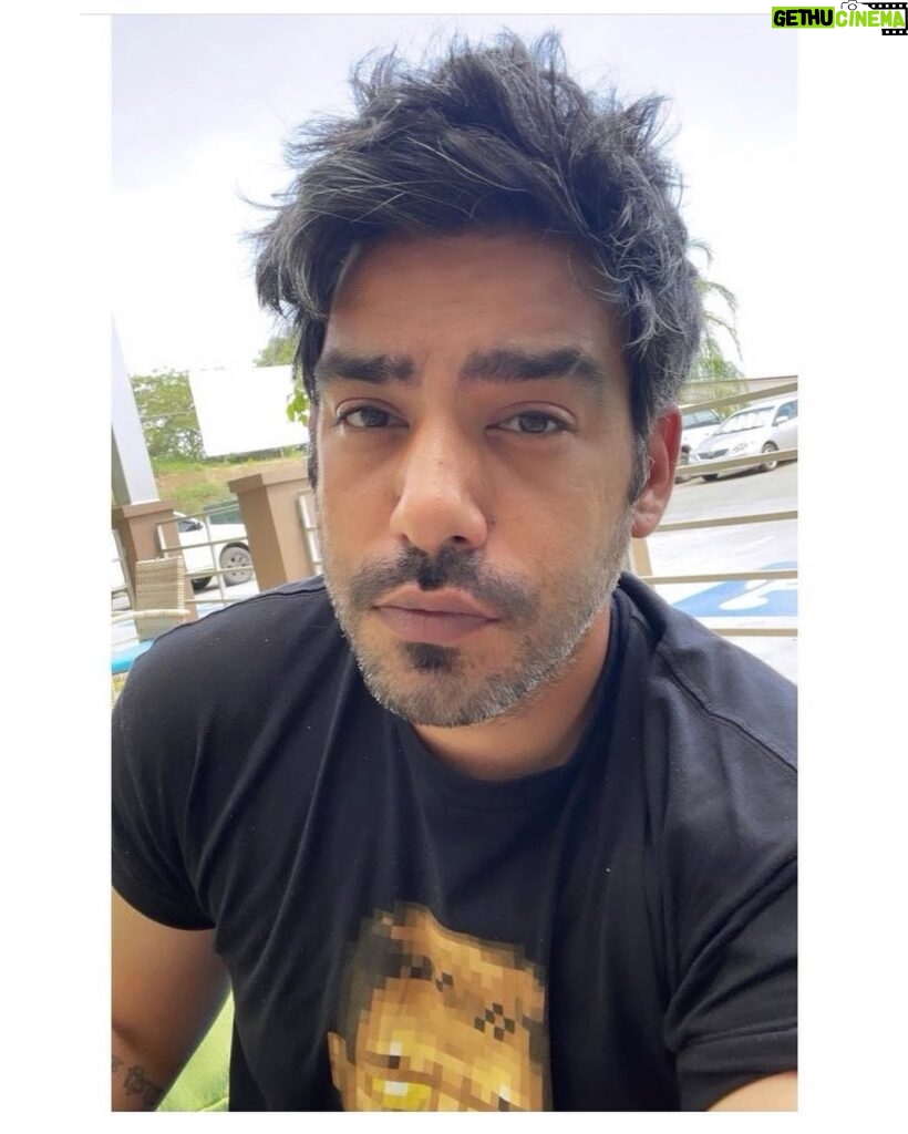 Debra DiGiovanni Instagram - Here’s a picture of my boyfriend Rahul. He’s all tousled and chill because he is very relaxed if you KNOW WHAT I MEAN?!! (Sex stuff). Yeah, he’s my boyfriend and he loves me. We totally made out after this! 🙋🏻‍♀️♥️ #debrasfakeboyfriendfriday