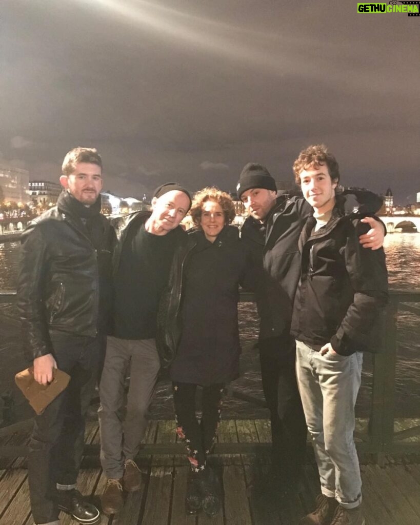 Debra Winger Instagram - think i just gotta go with the basic family pic on the #pontneuf ... so nice to be working here again. 📷@bensaldich Paris, France