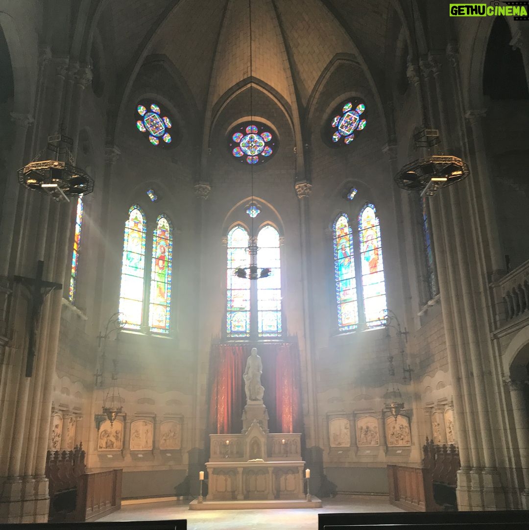 Debra Winger Instagram - #impossibleskies #stayonthesunnyside #patriotamazon #eventsinparis #whoisjohnlakeman Île de la Cité