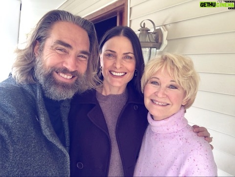 Dee Wallace Instagram - With my costars on Pitchfork ☺️🎬
