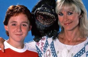 Dee Wallace Instagram - Happy Halloween 😈👻🎃 Take your pick…what are you watching tonight? 

#cujo #thehowling #thefrighteners #halloween #critters #thehillshaveeyes