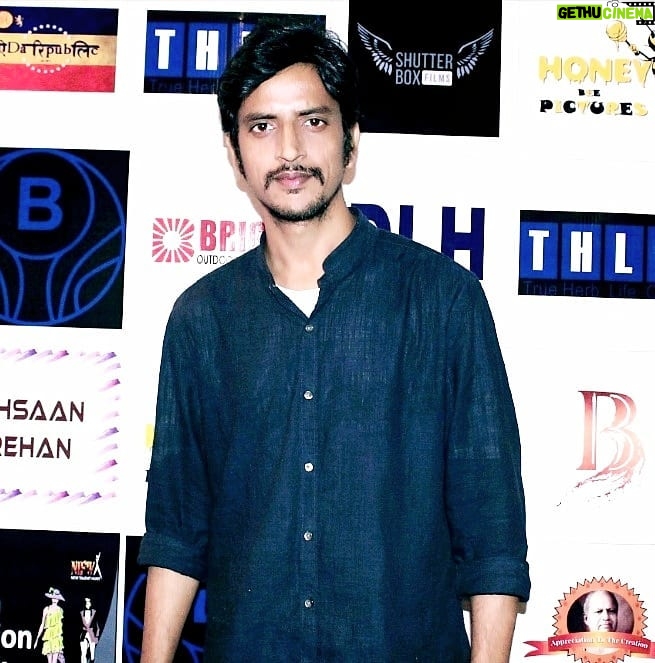 Deepak Agrawal - 301 Likes - #jeenaisikanaamhai #film #2017 #bollywood #music #perfect #click #photographer Amit Kumar