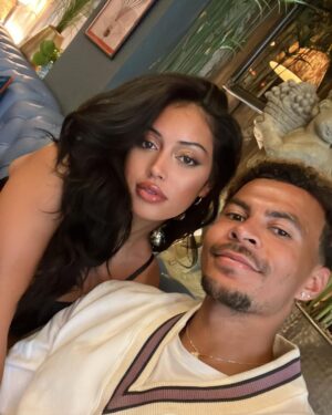 Dele Alli Instagram - Happy birthday mi amor. I love you 💜✨
