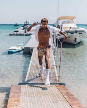 Dele Alli Instagram - Refreshed & recharged ☀️