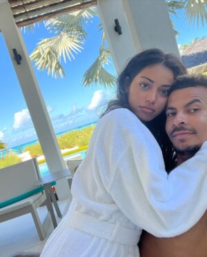 Dele Alli Instagram - Happy birthday mi amor. I love you 💜✨