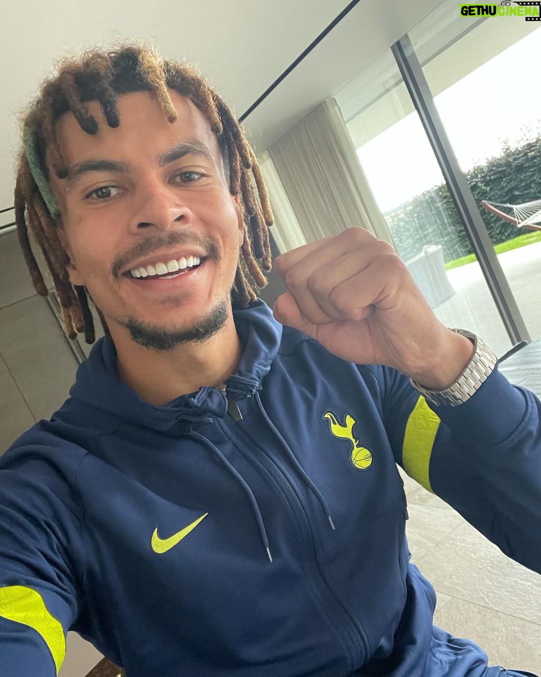 Dele Alli - 376.7K Likes - 3 in 3… we move 🥰