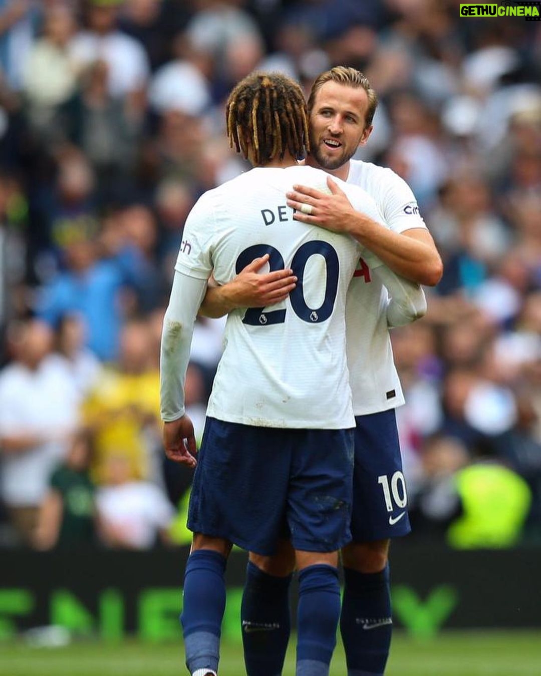 Dele Alli - 376.7K Likes - 3 in 3… we move 🥰