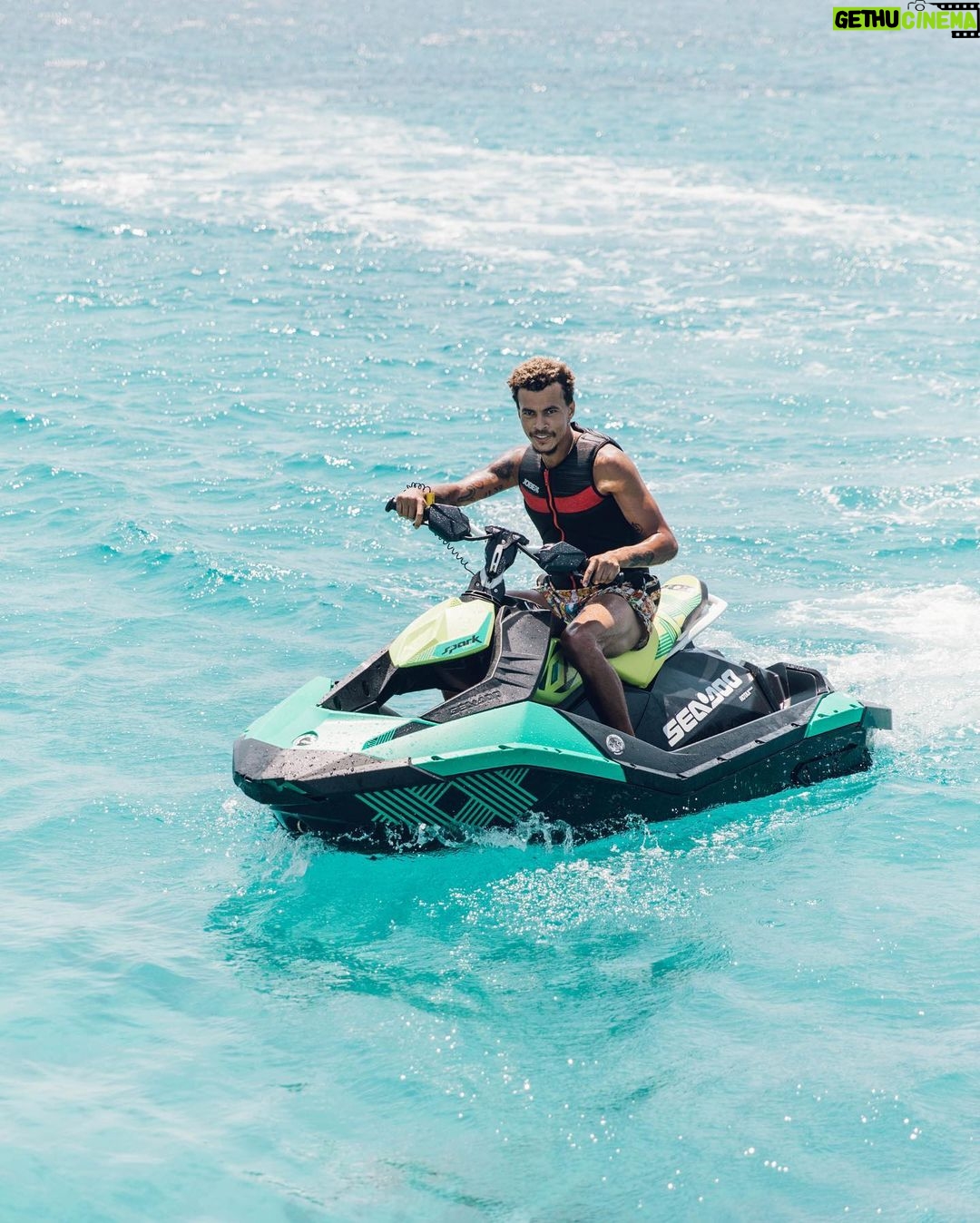 Dele Alli - 344.2K Likes - Refreshed & recharged ☀️