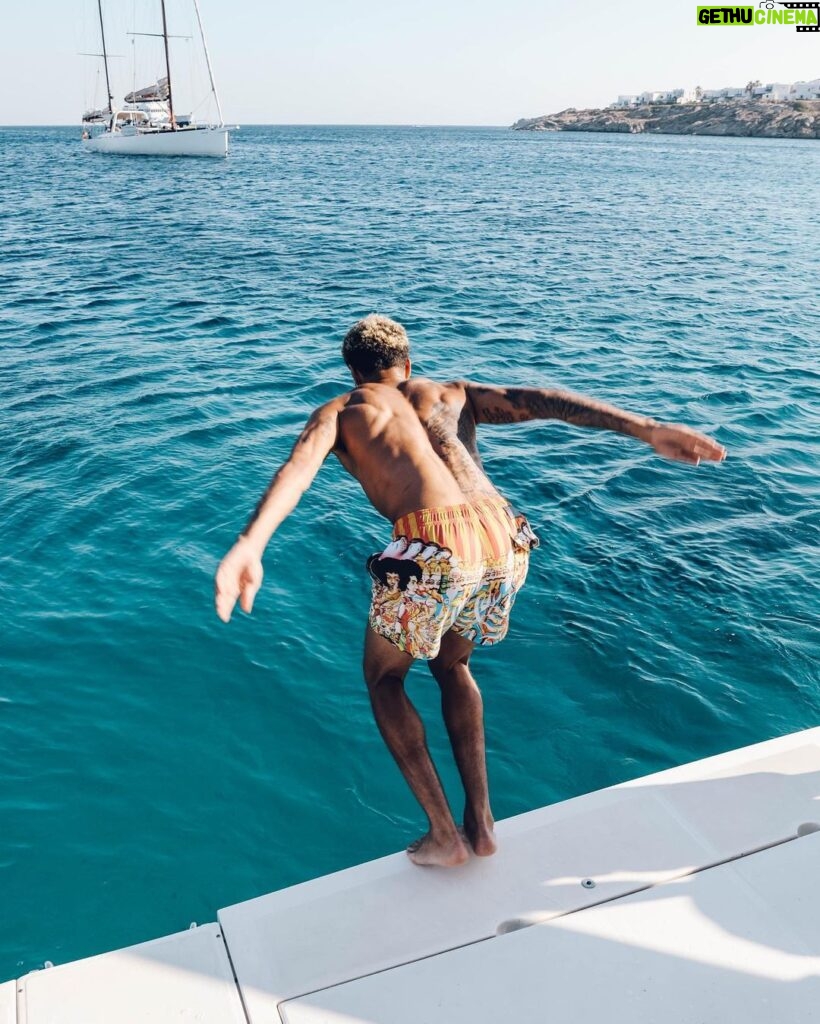 Dele Alli Instagram - Refreshed & recharged ☀️ Mykonos, Greek Islands