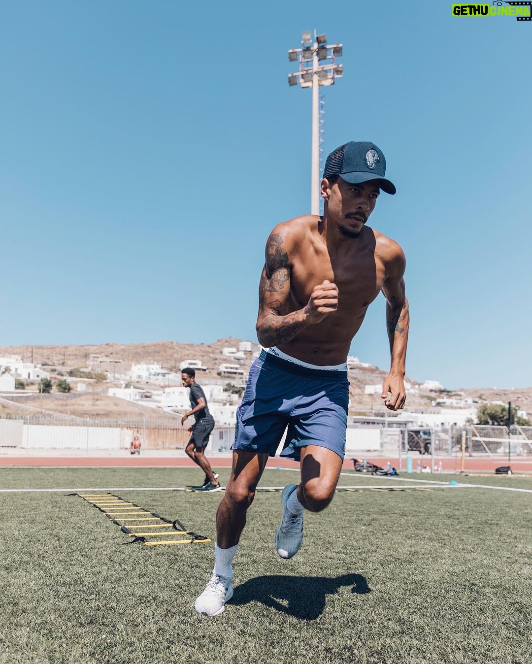 Dele Alli - 308.2K Likes - Field work 🪂