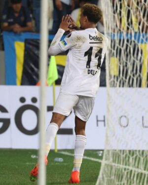 Dele Alli Instagram - First goal for @besiktas 🫶🏽🦅 Frustrating to have picked up injury but hopefully it’s nothing too serious 🙏🏽 Well done to the team for securing the 3 points!!