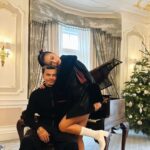 Dele Alli Instagram – As the year comes to an end, I just wanted to say thank you for the incredible support I’ve received over the last 12 months. 

This year has a been a little different for me. I’ve learned and experienced a lot, had ups and downs, but throughout it all you’ve always shown me so much love. 

Unfortunately the year isn’t ending as I would have hoped, I had been close to returning to full training but frustratingly I’ve had another set back with my injury. I’ll be out again for short while but my outlook and mentality is nothing but positive. I’ll be attacking my physiotherapy and giving it everything to be back on the pitch as soon as possible. 

I hope you’ve had the year you wanted, and wishing you all nothing but the best for 2024. Happy New Year, see you guys soon. Dele 🤍