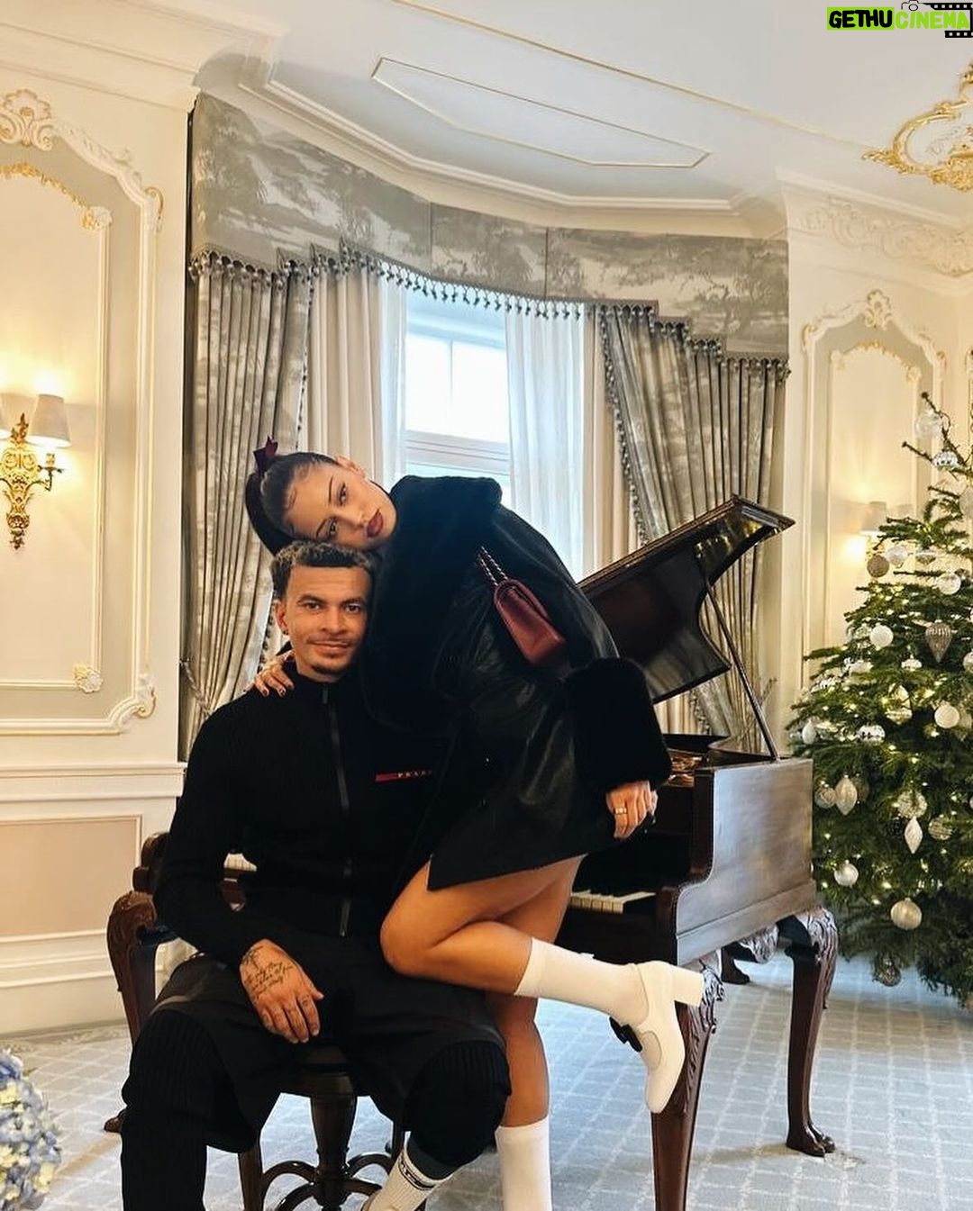 Dele Alli - 331.3K Likes - As the year comes to an end, I just wanted to say thank you for the incredible support I’ve received over the last 12 months.
This year has a been a little different for me. I’ve learned and experienced a lot, had ups and downs, but throughout it all you’ve always shown me so much love.
Unfortunately the year isn’t ending as I would have hoped, I had been close to returning to full training but frustratingly I’ve had another set back with my injury. I’ll be out again for short while but my outlook and mentality is nothing but positive. I’ll be attacking my physiotherapy and giving it everything to be back on the pitch as soon as possible.
I hope you’ve had the year you wanted, and wishing you all nothing but the best for 2024. Happy New Year, see you guys soon. Dele 🤍