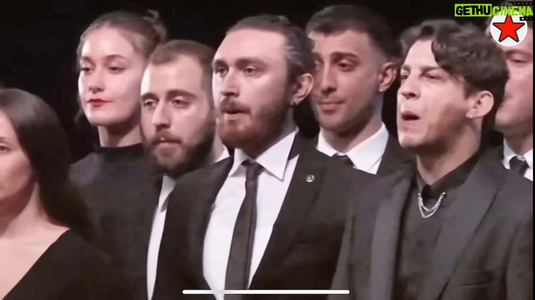 Demet Evgar Instagram - Yarın hep bir ağızdan bu marşı söylemek için sabırsızlanıyorum #29ekim #100.yıl #cumhuriyet (Emeği geçen herkesi tebrik ederim.)