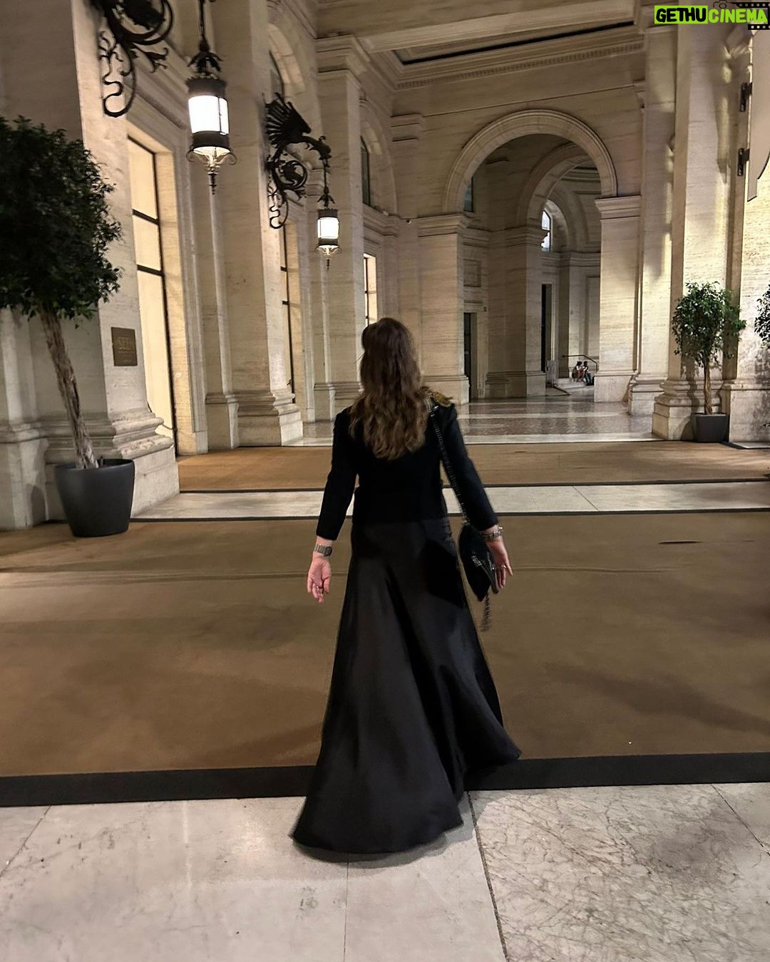 Demet Evgar Instagram - Prima di guardare lo straordinario film @ferzanozpetek #meze #müzik #muhabbet Roma Centro