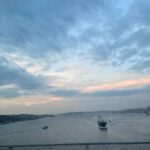 Demet Evgar Instagram - Beklediklerimize kavuştuğumuz bir yıl olsun. #2024 (Doğru yazdım yılı umarım. Hangi yılda olduğumuz hep fluu bende🙈) Ve lütfen insanların birbirlerini dinlediği bir yıl olsun🩵 Lütfen Yarab