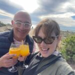 Demet Evgar Instagram - Lovely friends… 🩵 🤍 @ginmare #reklam Barselona/ispanya