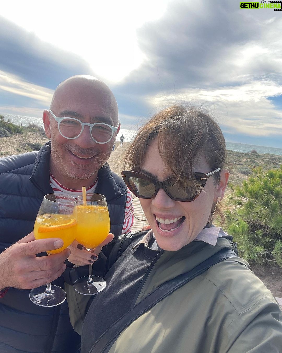 Demet Evgar Instagram - Lovely friends… 🩵 🤍 @ginmare #reklam Barselona/ispanya