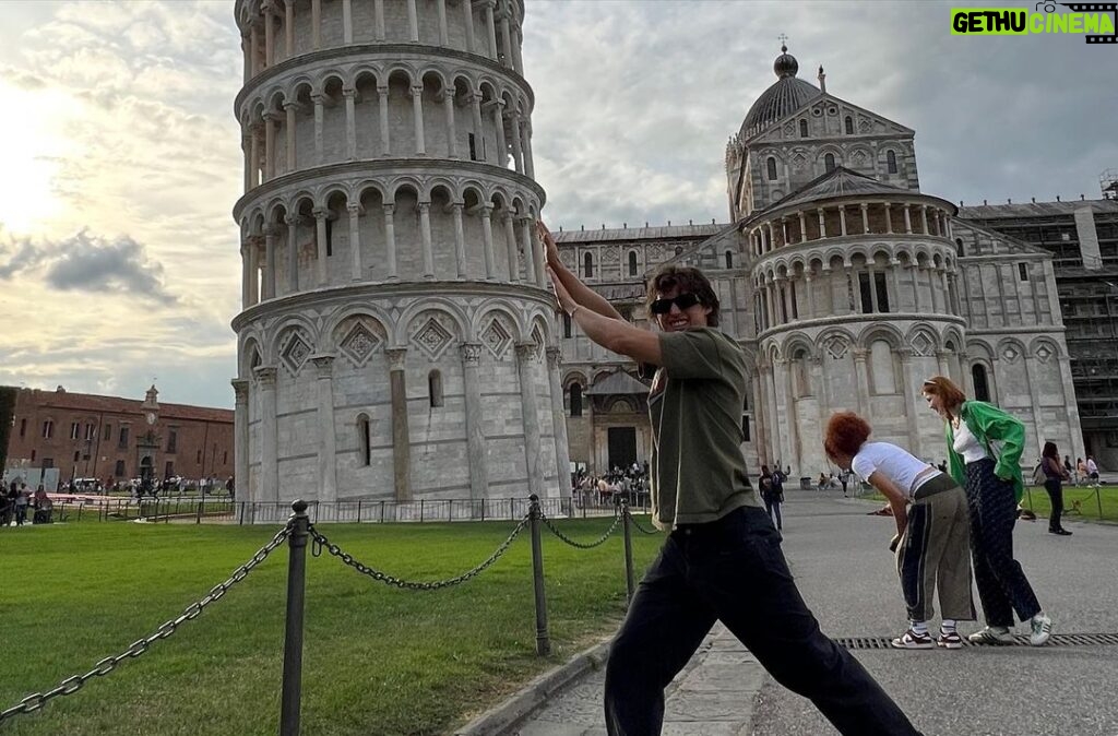 Dempsey Bryk Instagram - who do you think you are, I am Pisa, Italy