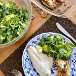 Denisa Cziglová Instagram - Low carb💚☺️ Moje nové já a stravování, bez cukru, bez příloh. Předtím jsem si dala, alespoň zdravé cukry, banánové dobroty, raw dezerty a oříšková másla. Teď je to trošku jinak. Jím hlavně hodně tuky, domácí, vejce,ryby, ovčí sýry a jednou týdne třeba krůtí bio maso. Vynechala jsem brambory, rýži, kaše a jiné suroviny. Jím quinoi, saláty a samozřejmě vegetariánská jídla pořád vařím čočku, fazole. Z ovoce jím jen borůvky, maliny a freshe džusy - nejčastěji červenou řepu s mrkví, ty vynechat nemůžu. Nejvíc se těším na léto jahody.😍🫶🏻 Není to úplně jednoduché stravování, ale snažím se učit😅 Kdyby náhodou měl někdo vychytané recepty a tipy pošlete prosím link, budu moc vděčná😅😁🙏🏽 Nechci živit Evžena a snažím se ho neživit.😈 #low #lowcarb #bezbrambor #bezmouky #bezryze #jsmetocojime #zdravinaprvnimmiste #nador #nadornamozku #evzen #foodtherapybydenisa #cancermum #cancerfighter