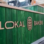 Denisa Cziglová Instagram - Tak přátelé je to tady🥐🥖🥨 Otevřeli jsme v @campus.square pro vás to nejlepší řemeslné pečivo @lokalbakers.cz z kvalitní mouky, nejlepších surovin a bez éček. 😍🙏🏽 Upřímně moc jsem se na tento čas těšila, ale život mi řekl: "Nene Deniso, teď máš jinou životní etapu, poslání a bude vše jinak”. Beru svůj život jako výzvu, challenge, nebojím se a věřím, že všechno dobře dopadne❤️A můj kámoš Evžen se nikdy neprobudí.🙏🏽💪🏼 Bohužel na stánku se teď u chlebíků neuvidíme a nepopovídáme si spolu, ale náš čas určitě přijde.☺️ Věřím, že vám bude moc chutnat ❤️ Děkuji ti moc zlato, jak to všechno teď zvládáš a jsi šikovný manžel a velkou oporou.💓 Repost @romanza66 Lokal Bakers Aleluja 🙌☺️ po všech počátečních provozních zmatcích jsme již plně funkční a těší nás, že vám konečně můžeme prodávat to nejlepší pečivo z Brna 💚🙌 🍞Nejlepší chleba od Chleba Brno 🥐 nejlepší croissanty od @williamthomasbakery 🥯nejlepší buchty od PANEOLIT 🍩nejlepší koblihy od Kobliha 🧇nejlepší bezlepkove pečivo od @spolubezlepku.cz 🍞nejlepší toasťák od Uncle Baker 🍪nejlepší cookies od Amici Pizza & Burgers ❤️Těšíme se na Vaši návštěvu v @campus.square #pecivo #remeslnepecivo #bezecek #kvalitnisuroviny #lokalbakers #chlebabrno #willamthomas #kobliharna #spolubezlepku #tostak #paneolit #foodtherapybydenisa #cancermum #cancerfighter #campus #brno Campus Square Brno