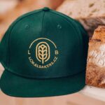 Denisa Cziglová Instagram - Tak přátelé je to tady🥐🥖🥨 Otevřeli jsme v @campus.square pro vás to nejlepší řemeslné pečivo @lokalbakers.cz z kvalitní mouky, nejlepších surovin a bez éček. 😍🙏🏽 Upřímně moc jsem se na tento čas těšila, ale život mi řekl: "Nene Deniso, teď máš jinou životní etapu, poslání a bude vše jinak”. Beru svůj život jako výzvu, challenge, nebojím se a věřím, že všechno dobře dopadne❤️A můj kámoš Evžen se nikdy neprobudí.🙏🏽💪🏼 Bohužel na stánku se teď u chlebíků neuvidíme a nepopovídáme si spolu, ale náš čas určitě přijde.☺️ Věřím, že vám bude moc chutnat ❤️ Děkuji ti moc zlato, jak to všechno teď zvládáš a jsi šikovný manžel a velkou oporou.💓 Repost @romanza66 Lokal Bakers Aleluja 🙌☺️ po všech počátečních provozních zmatcích jsme již plně funkční a těší nás, že vám konečně můžeme prodávat to nejlepší pečivo z Brna 💚🙌 🍞Nejlepší chleba od Chleba Brno 🥐 nejlepší croissanty od @williamthomasbakery 🥯nejlepší buchty od PANEOLIT 🍩nejlepší koblihy od Kobliha 🧇nejlepší bezlepkove pečivo od @spolubezlepku.cz 🍞nejlepší toasťák od Uncle Baker 🍪nejlepší cookies od Amici Pizza & Burgers ❤️Těšíme se na Vaši návštěvu v @campus.square #pecivo #remeslnepecivo #bezecek #kvalitnisuroviny #lokalbakers #chlebabrno #willamthomas #kobliharna #spolubezlepku #tostak #paneolit #foodtherapybydenisa #cancermum #cancerfighter #campus #brno Campus Square Brno