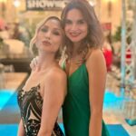 Denisa Cziglová Instagram - Děkuji moc za pozvání ❤️@showandthecity Poprvé jsem si tuto charitativní přehlídku užila jinak, než na mole a po dlouhé době viděla své známé. 😆 Jsem moc ráda, že @dnes_pomaham stále pomáhá dětem, které pomoc potřebují. 🙏🫶🏻 Moc hezky jsem se cítila 😍. Děkuji za šaty od @lasatinofficial ❤️ A šikovné kadeřnici Verči za úžasné vlásky. 😍 My ženy umíme kouzlit 😈😇 Život se musí žít a užívat si každý den a dělat si radost.❤️ #showandthecity #dnespomaham #barcelo #fashionshow #lasatin #lasatinofficial #girlspower #brno #foodtherapybydenisa #cancermum Hotel Barceló Brno Palace