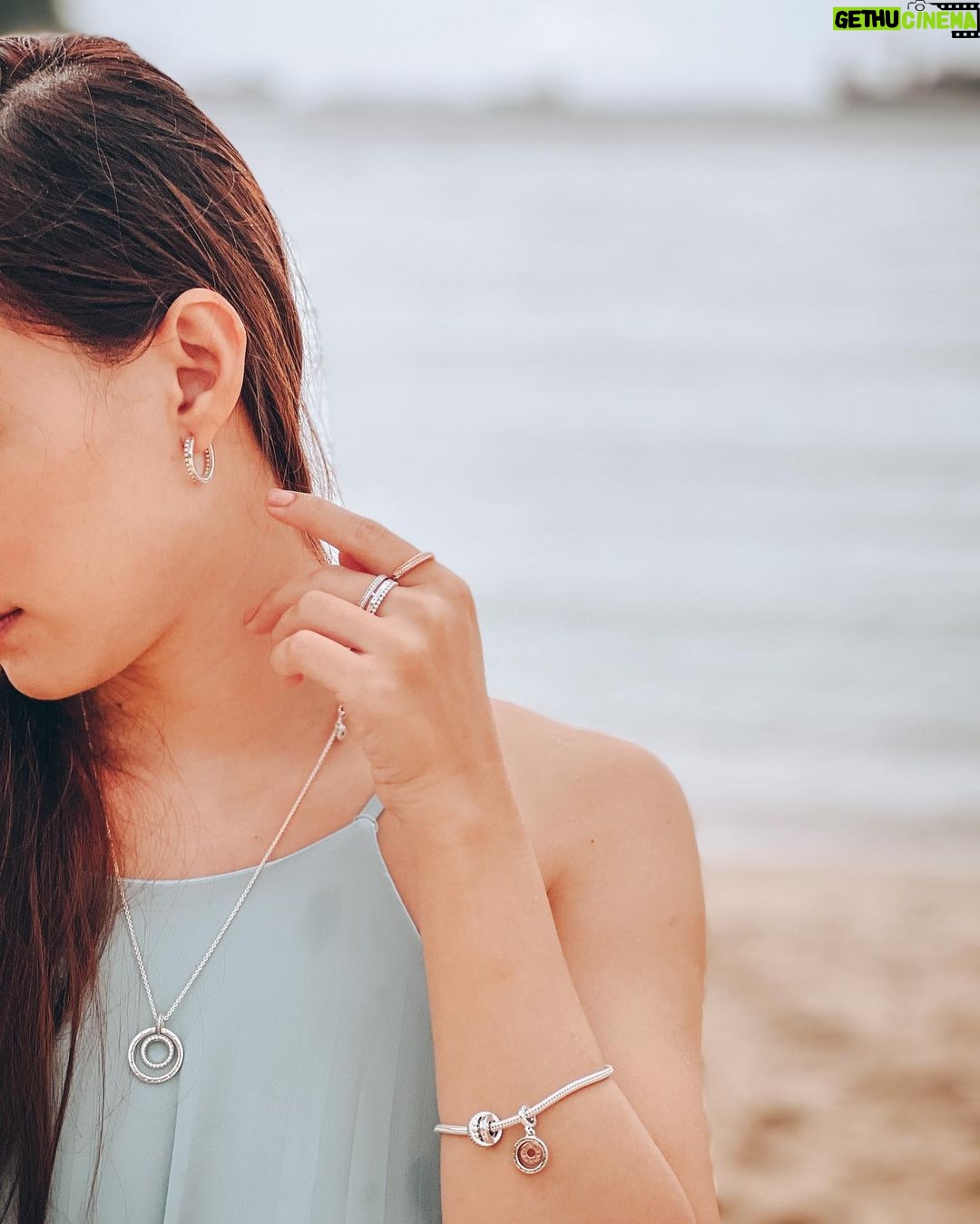 Denise Soong Ee Lyn Instagram - For that extra sparkle ✨ took the @theofficialpandora signature collection out for a date night, to feel extra pretty and I’m loving the sophistication of the pieces and the unique geometry of each. #PandoraSignature #shotforpandora
