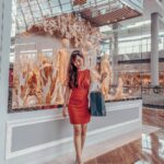 Denise Soong Ee Lyn Instagram - Citi Credit Cards let you get ahead and shop for Christmas presents with ease! There is much to be grateful for this year. I’ve been busy renovating and planning for 2022 with team puzzles. Christmas shopping for friends and fam is a nice way to show my appreciation to those who have been with me and I’m getting ahead by starting early. With a Citi Credit Card, you can access amazing shopping deals from Citi World Privileges, just in time for the season of giving! Including discounts off Coach items with min. spend on full priced and clearance items. (T&Cs apply. Coach offer ends 30 Dec 2021) ❤️ Explore more at https://citi.asia/denisesoongeelynCC or link in bio #LeadTheWaySG with @citisingapore #sponsored ^COVID-19 measures were observed, masks were only removed for the photo.