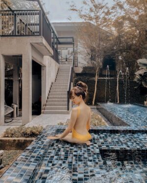 Denise Soong Ee Lyn Instagram - hellu weekend 🥰🧋