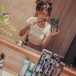 Denise Soong Ee Lyn Instagram - Hello from the first thing I do each morning. I have never used a electronic toothbrush in my entire life, so when I got this, I was so excited to brush my teeth 🤓 here, I am using the new addition to the @systemalion Sonic Brilliant Black family, and can I just say, my teeth have never felt cleaner 😂 the soft bristles makes cleaning extremely thorough and even brushes those hard to clean corners. It has a 40% wider brush head*, so more coverage on gums and teeth for helping to provide 100% better cleaning ability^. sharing some good things here - this is usually $29.90, but it’s now going for $19.90! You can get this from supermarkets, retail outlets and LION Official Store in Lazmall for a limited time only & while stocks last. You just can’t go wrong with the number 1 sonic toothbrush brand in Japan+ 🥰 #SystemaLion #LionSG #RediscoverBrilliantSmiles #HealthyGums #BrilliantBlack #Japan #No1 #Sonic